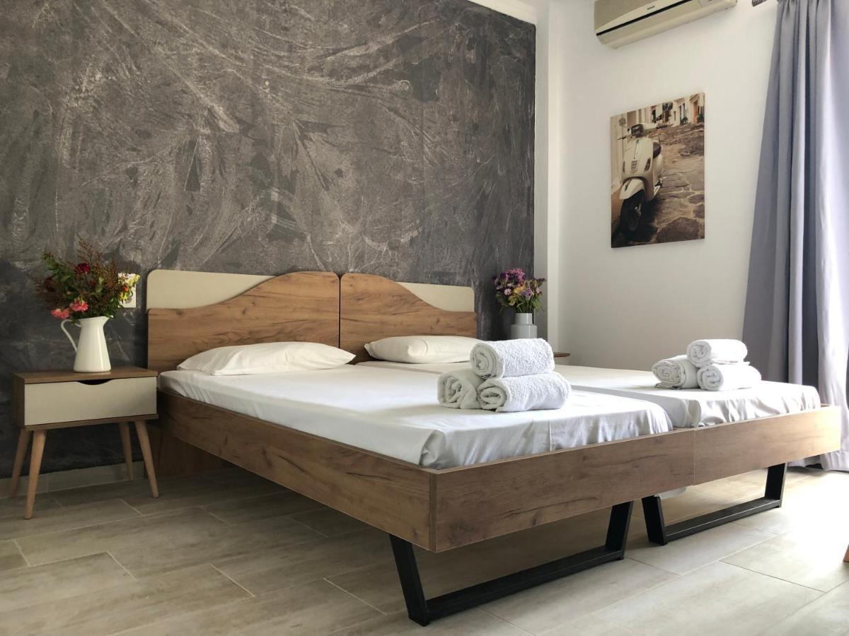 Central Guest House Skiathos Bagian luar foto