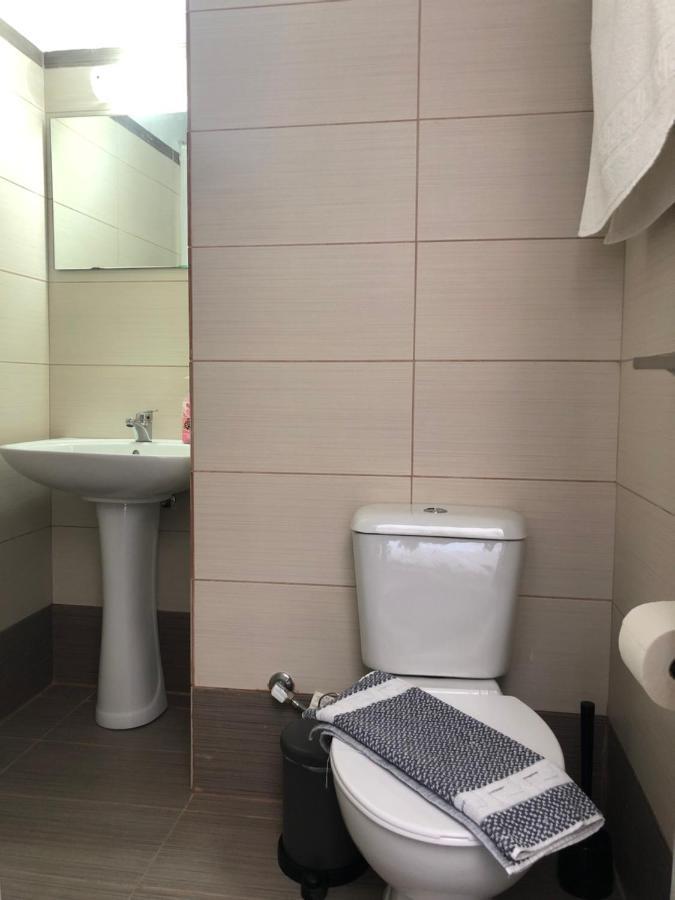 Central Guest House Skiathos Bagian luar foto